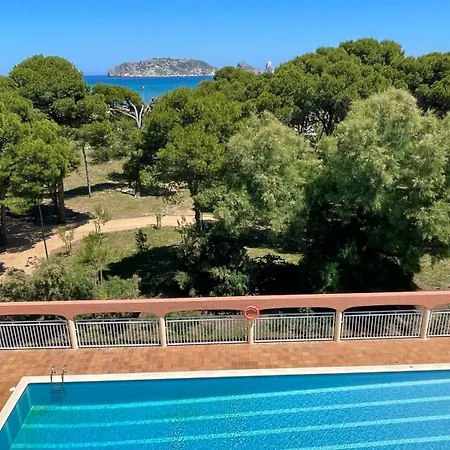 Salles 44 - Duplex Apartment L'Estartit