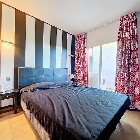 Salles 44 - Duplex Con Vistas Al Mar Y Piscina, Costa Brava, Apartament *